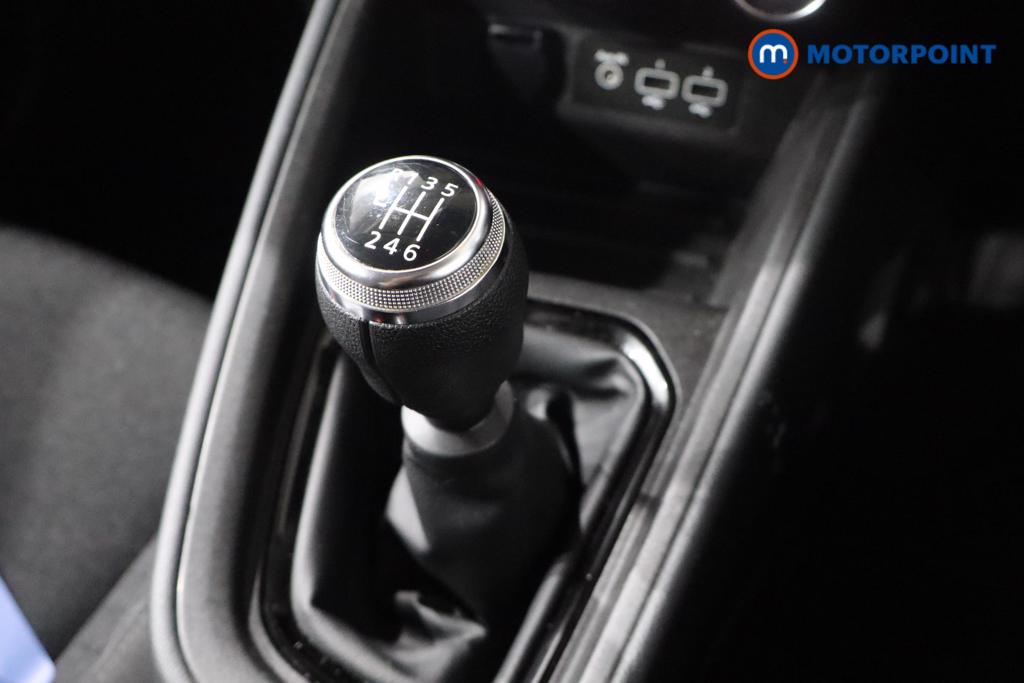 Renault Clio Evolution Manual Petrol Hatchback - Stock Number (1592993) - 5th supplementary image