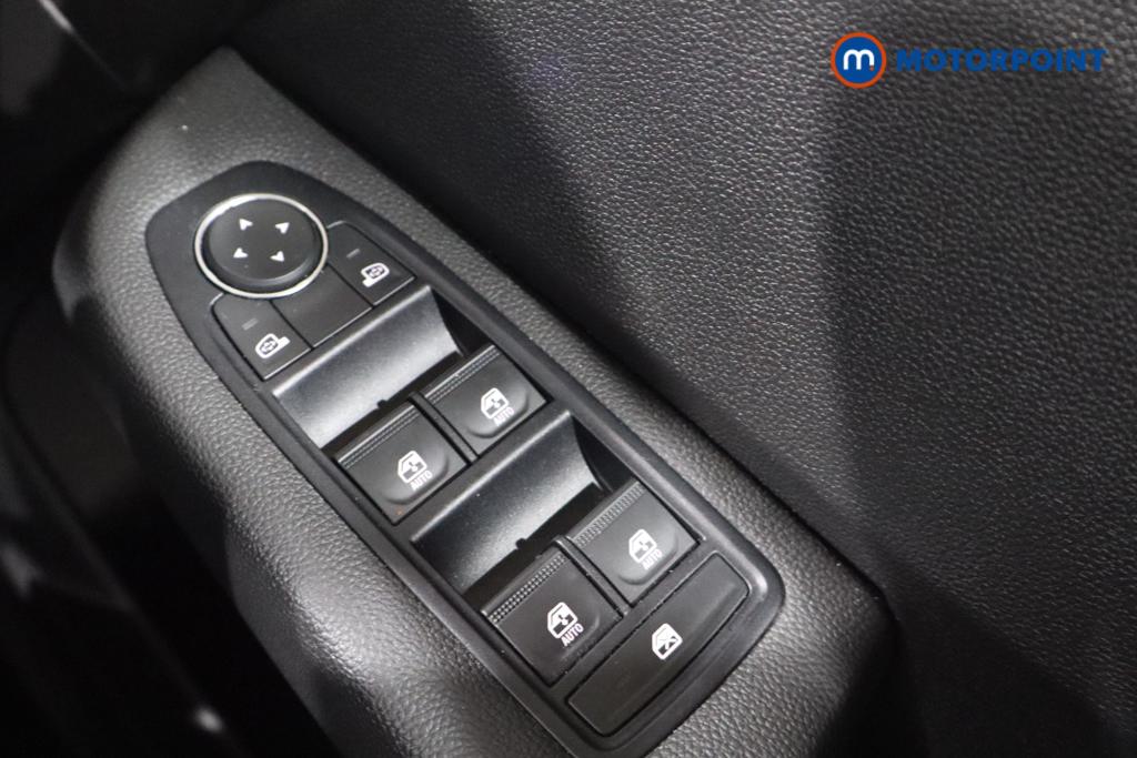 Renault Clio Evolution Manual Petrol Hatchback - Stock Number (1592993) - 10th supplementary image