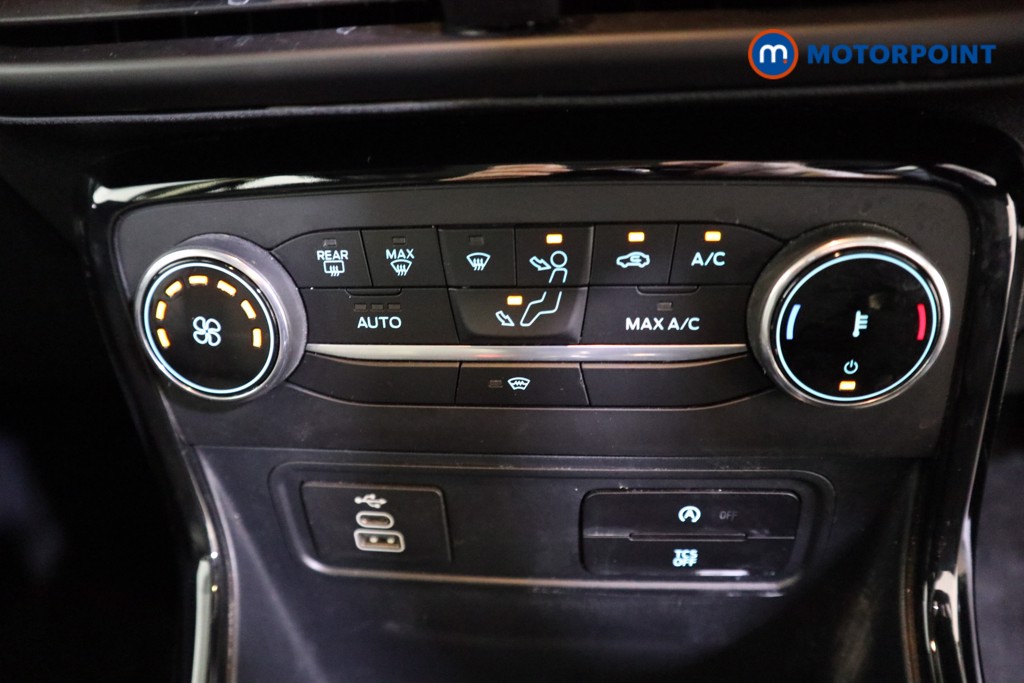Ford Ecosport Titanium Manual Petrol SUV - Stock Number (1593386) - 7th supplementary image