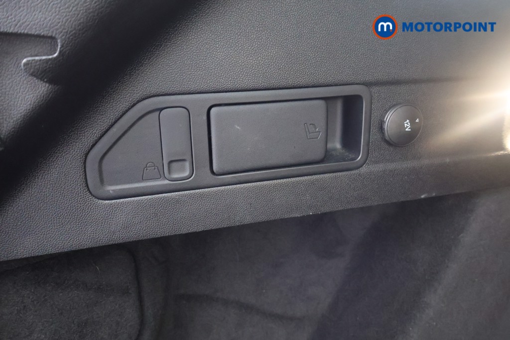 Ford Focus Titanium Manual Petrol Estate - Stock Number (1594015) - 26th supplementary image