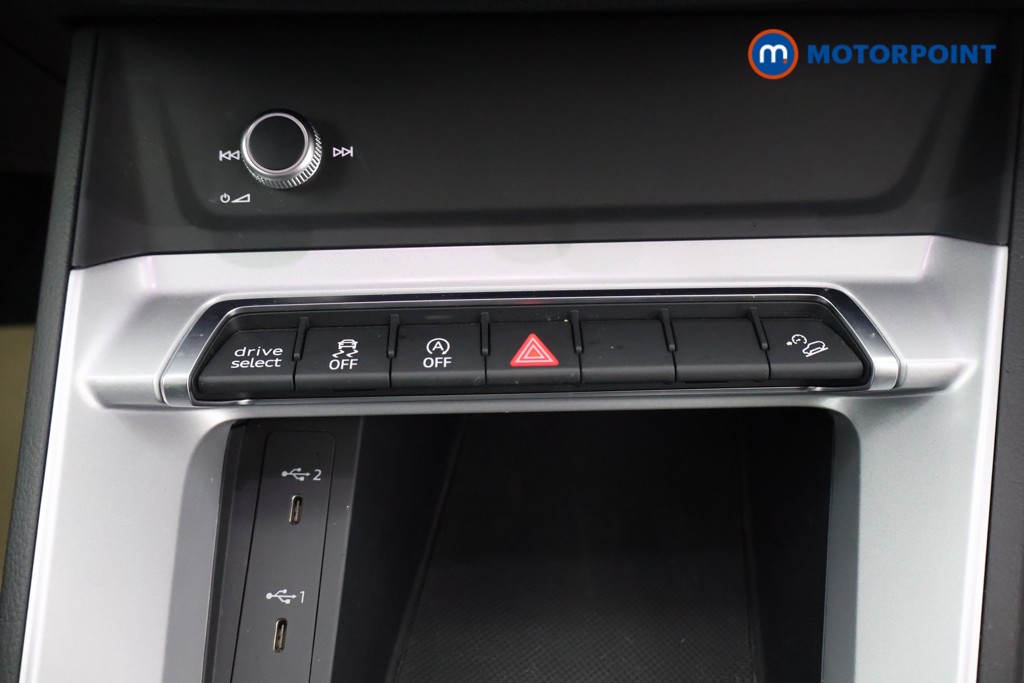 Audi Q3 Sport Manual Petrol SUV - Stock Number (1594575) - 2nd supplementary image