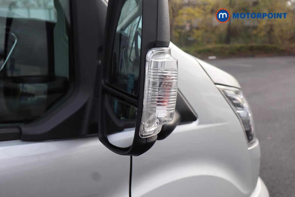 Ford Transit Limited Manual Diesel Medium Roof Van - Stock Number (1594783) - 6th supplementary image