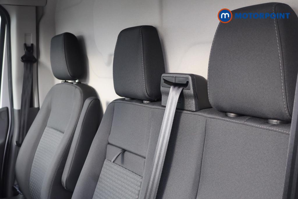 Ford Transit Limited Manual Diesel Medium Roof Van - Stock Number (1594783) - 11th supplementary image
