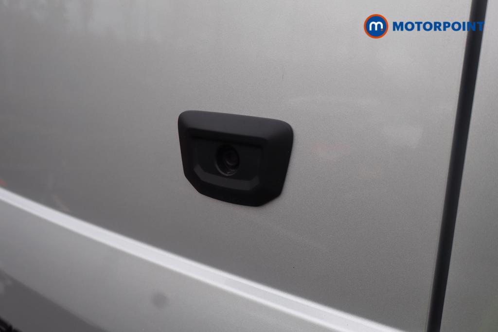 Ford Transit Limited Manual Diesel Medium Roof Van - Stock Number (1594783) - 18th supplementary image