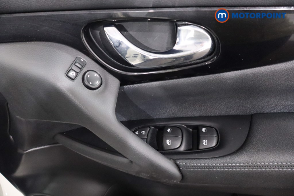 Nissan Qashqai Acenta Premium Manual Petrol SUV - Stock Number (1594907) - 20th supplementary image