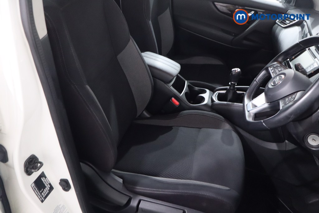 Nissan Qashqai Acenta Premium Manual Petrol SUV - Stock Number (1594907) - 22nd supplementary image