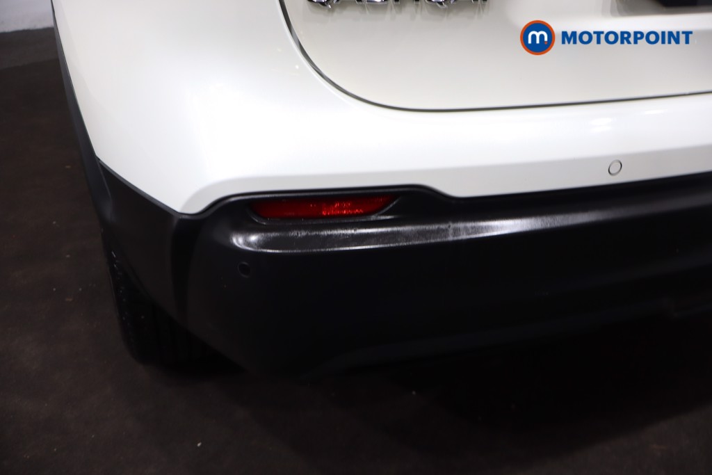 Nissan Qashqai Acenta Premium Manual Petrol SUV - Stock Number (1594907) - 32nd supplementary image