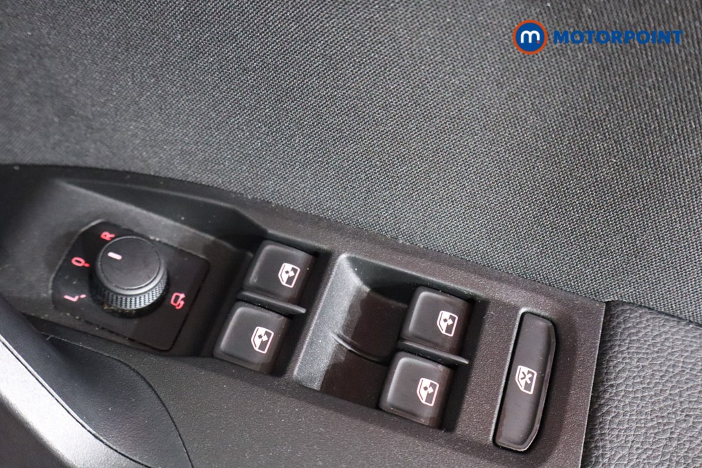 Seat Arona FR Manual Petrol SUV - Stock Number (1595055) - 6th supplementary image