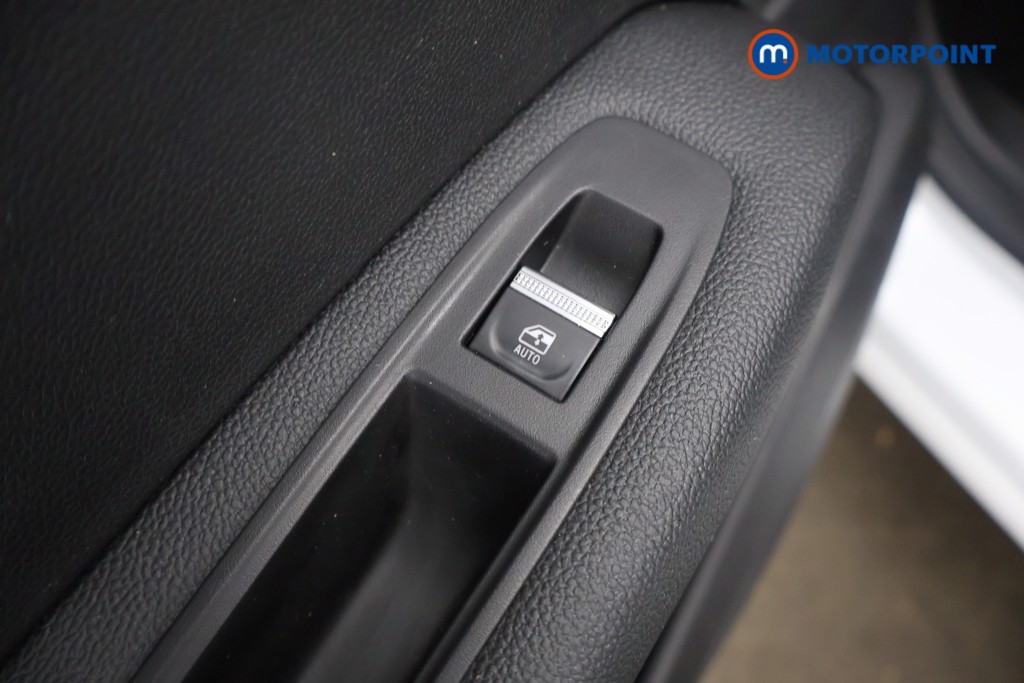 Renault Captur Techno Manual Petrol SUV - Stock Number (1595511) - 27th supplementary image