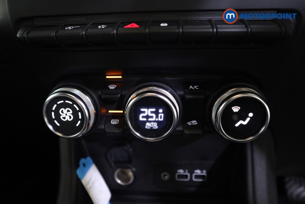 Renault Captur Techno Manual Petrol SUV - Stock Number (1595517) - 7th supplementary image