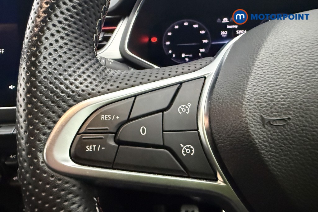 Renault Captur R.S. Line Manual Petrol SUV - Stock Number (1595613) - 14th supplementary image