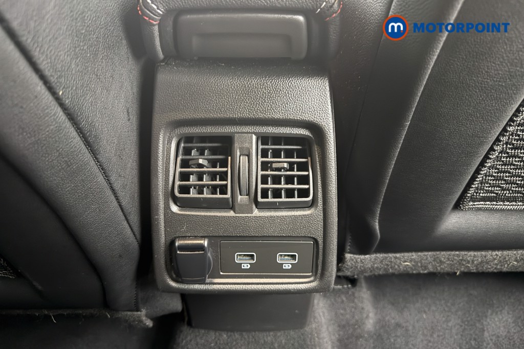 Renault Captur R.S. Line Manual Petrol SUV - Stock Number (1595613) - 20th supplementary image