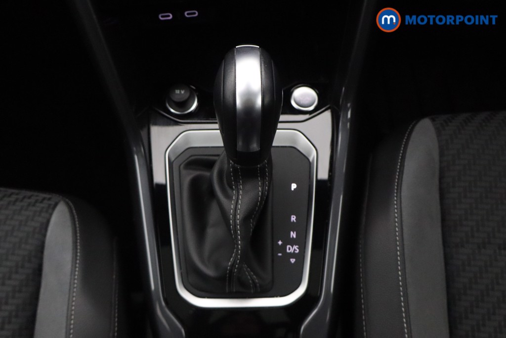 Volkswagen T-Roc R-Line Automatic Petrol SUV - Stock Number (1595803) - 4th supplementary image