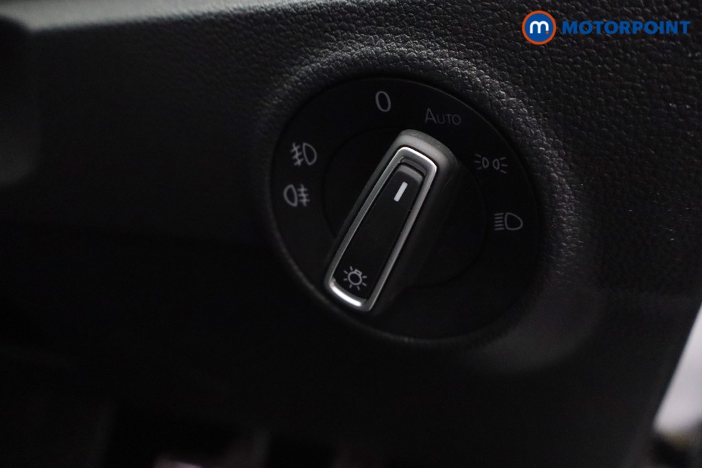 Volkswagen T-Roc R-Line Automatic Petrol SUV - Stock Number (1595803) - 18th supplementary image