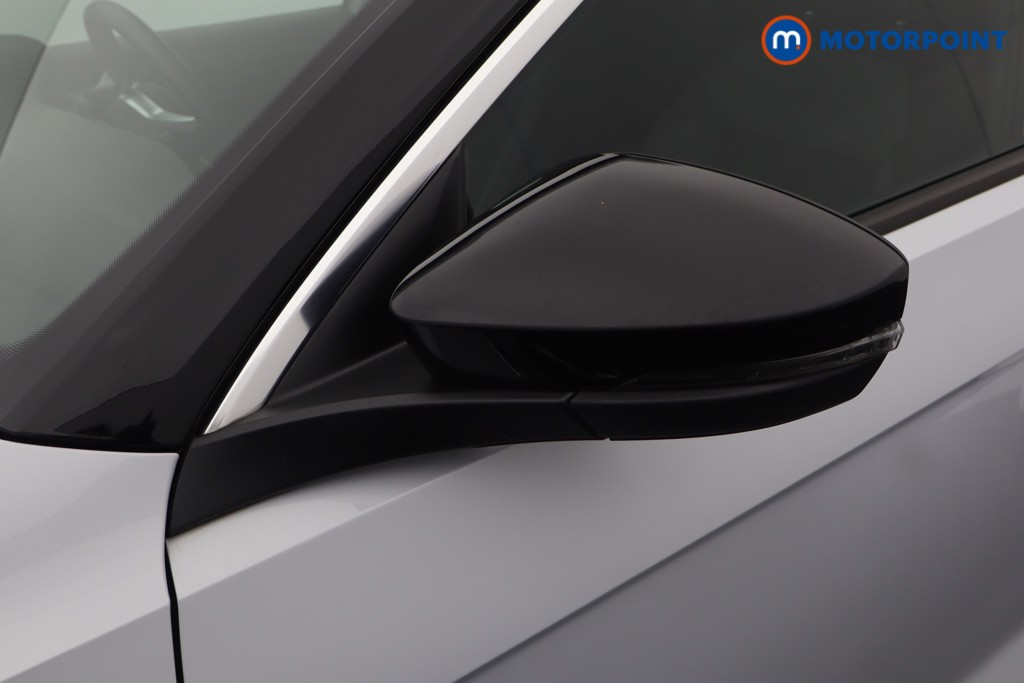 Volkswagen T-Roc R-Line Automatic Petrol SUV - Stock Number (1595803) - 27th supplementary image