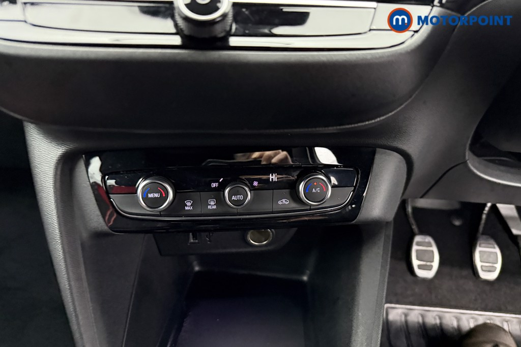 Vauxhall Corsa GS Manual Petrol Hatchback - Stock Number (1596359) - 11th supplementary image