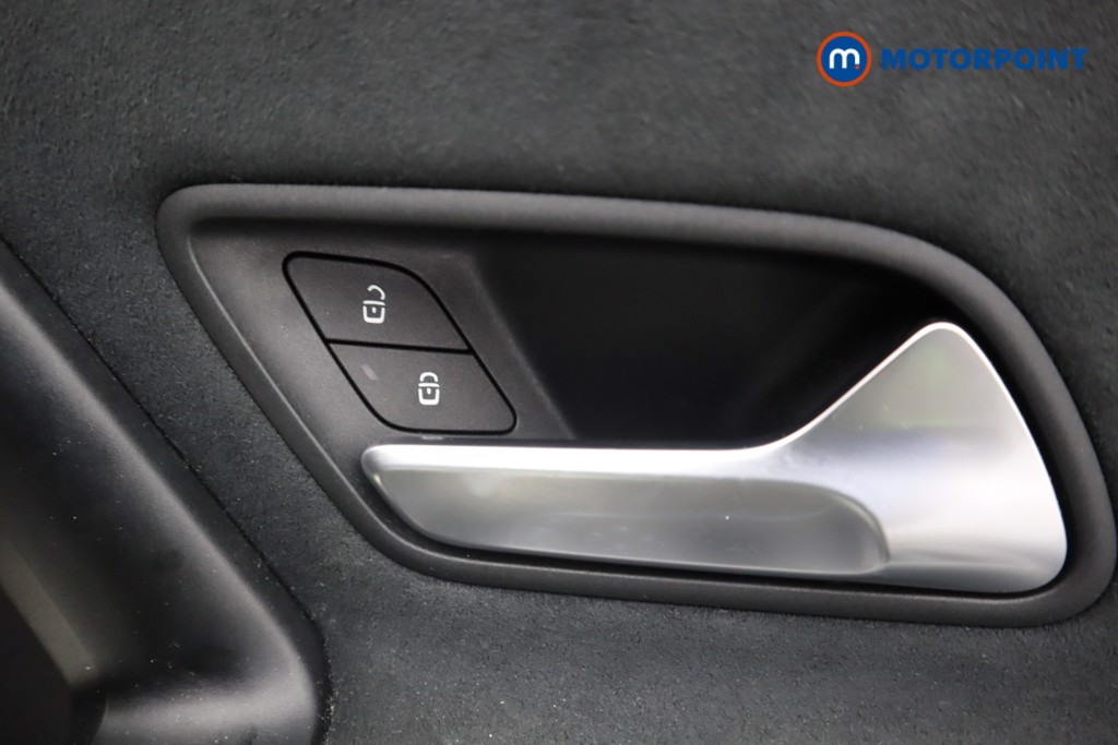 Mercedes-Benz A Class Amg Line Automatic Petrol Hatchback - Stock Number (1596373) - 21st supplementary image