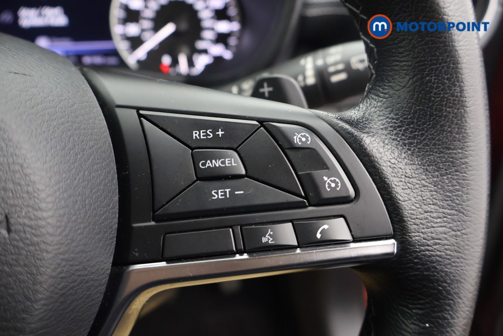 Nissan Juke N-Connecta Automatic Petrol SUV - Stock Number (1596419) - 3rd supplementary image