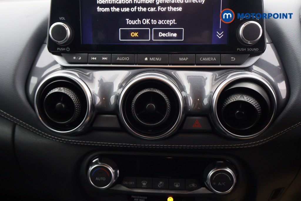 Nissan Juke N-Connecta Automatic Petrol SUV - Stock Number (1596419) - 11th supplementary image