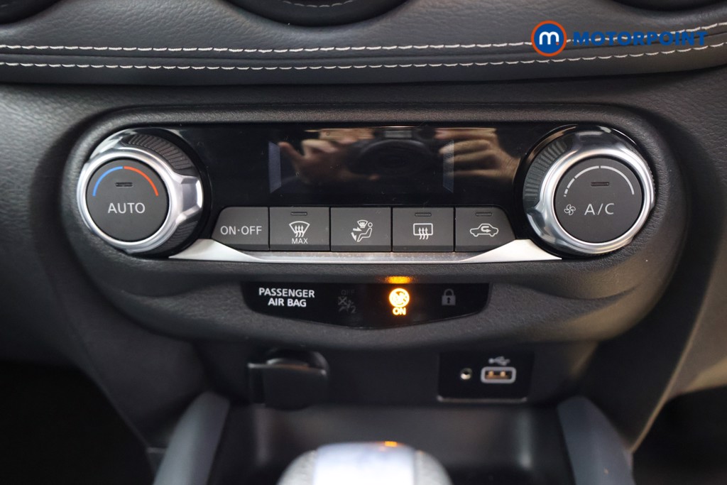 Nissan Juke N-Connecta Automatic Petrol SUV - Stock Number (1596419) - 12th supplementary image