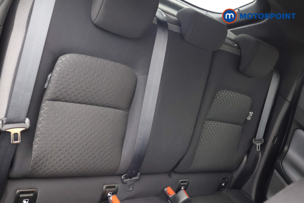 Nissan Juke N-Connecta Automatic Petrol SUV - Stock Number (1596419) - 22nd supplementary image