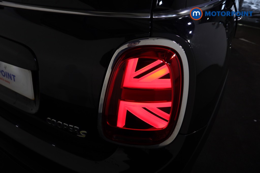 Mini Hatchback Cooper S Level 2 Automatic Electric Hatchback - Stock Number (1596618) - 20th supplementary image