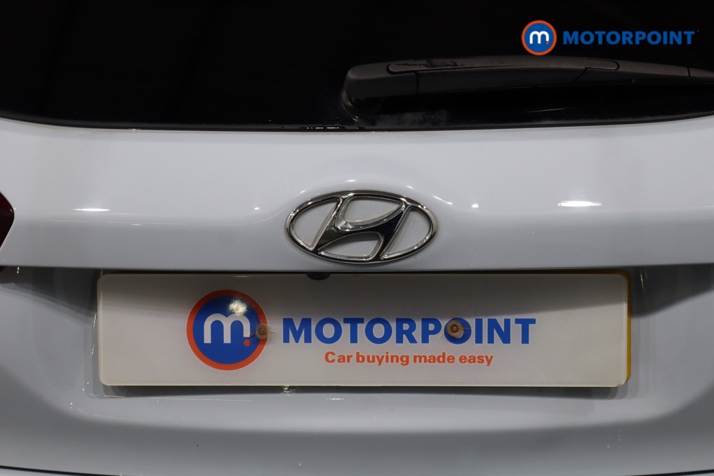 Hyundai I20 Play Manual Petrol Hatchback - Stock Number (1596649) - 33rd supplementary image