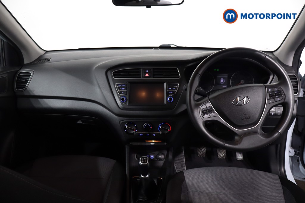 Hyundai I20 Play Manual Petrol Hatchback - Stock Number (1596649) - 1st supplementary image