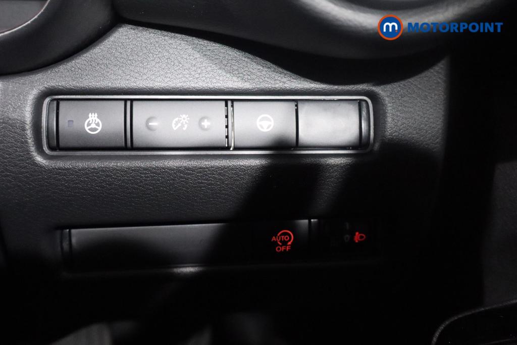 Nissan Juke Tekna Automatic Petrol SUV - Stock Number (1596666) - 9th supplementary image