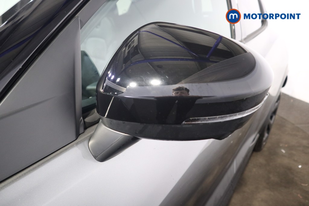 Nissan Juke Tekna Automatic Petrol SUV - Stock Number (1596678) - 22nd supplementary image