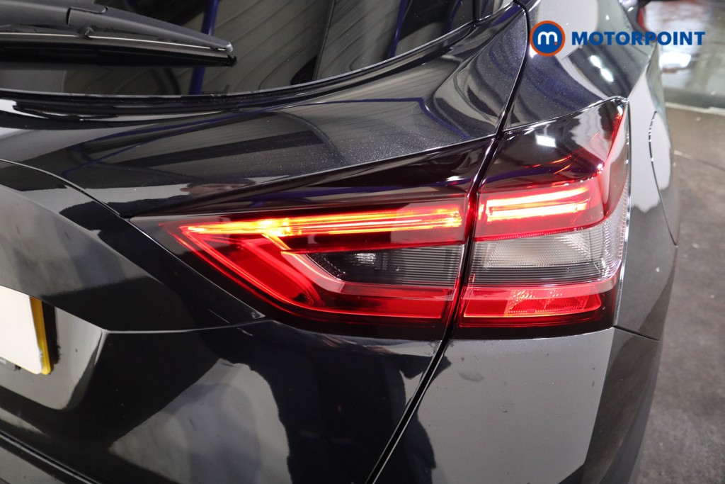 Nissan Juke Tekna Automatic Petrol SUV - Stock Number (1596685) - 19th supplementary image