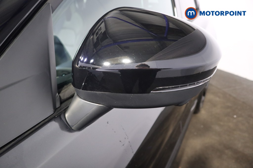 Nissan Juke Tekna Automatic Petrol SUV - Stock Number (1596685) - 22nd supplementary image