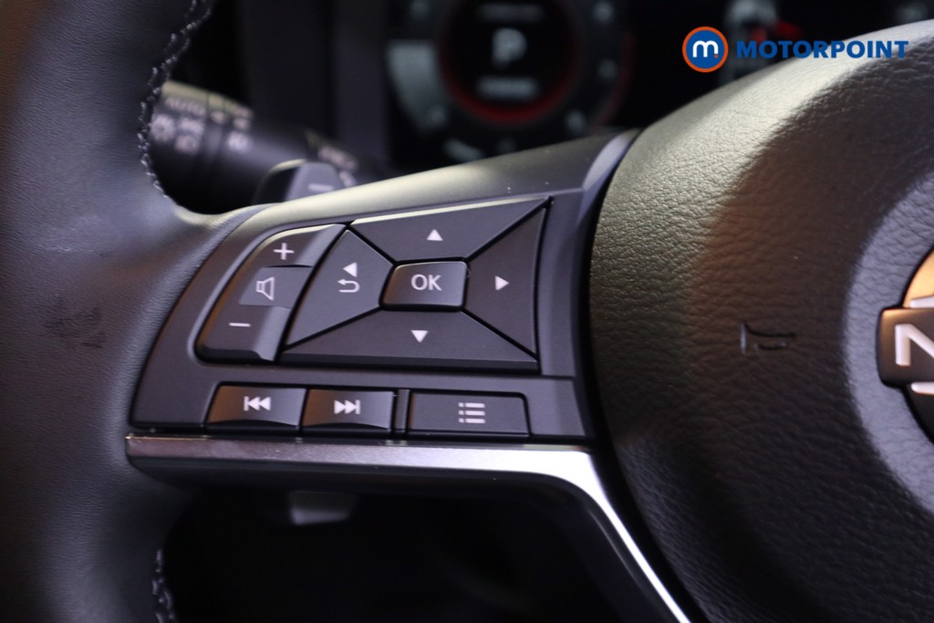 Nissan Juke Tekna Automatic Petrol SUV - Stock Number (1596686) - 5th supplementary image