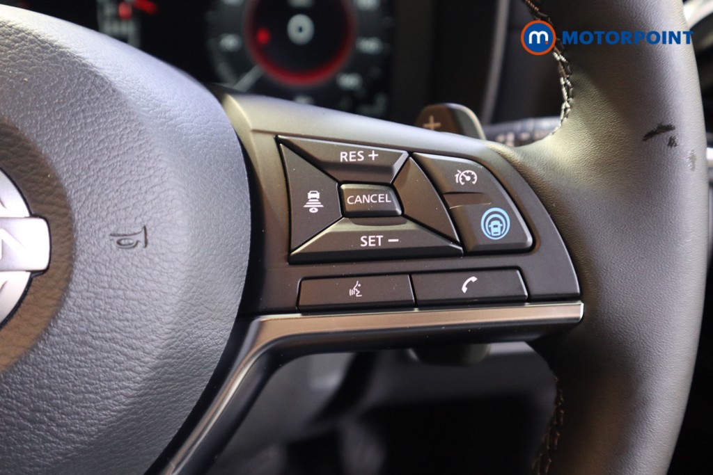 Nissan Juke Tekna Automatic Petrol SUV - Stock Number (1596686) - 6th supplementary image