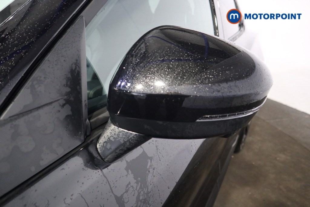 Nissan Juke Tekna Automatic Petrol SUV - Stock Number (1596686) - 23rd supplementary image