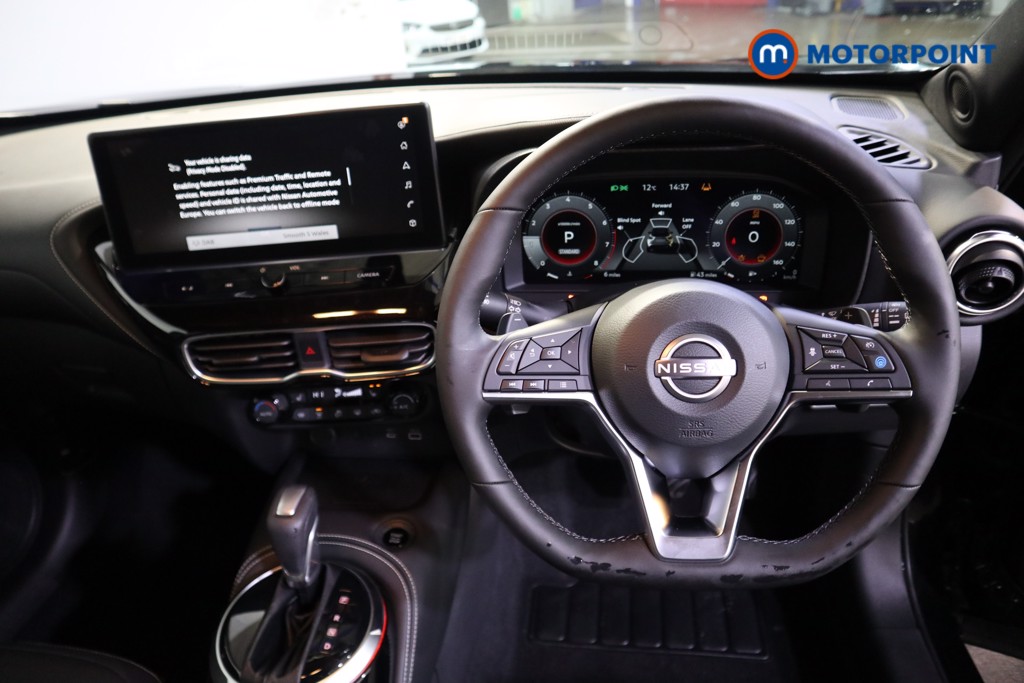 Nissan Juke Tekna Automatic Petrol SUV - Stock Number (1596686) - 1st supplementary image