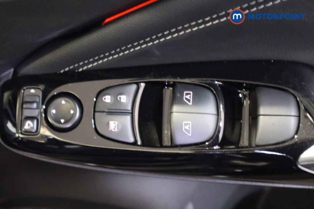 Nissan Juke Tekna Automatic Petrol SUV - Stock Number (1596735) - 16th supplementary image