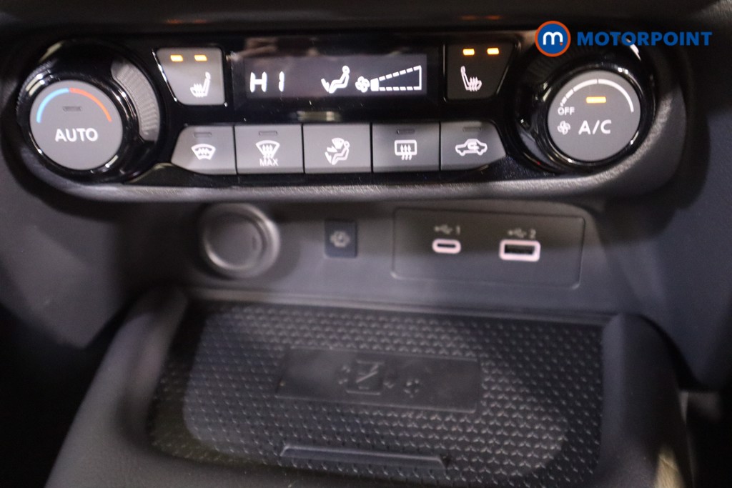 Nissan Juke Tekna Automatic Petrol SUV - Stock Number (1596735) - 21st supplementary image