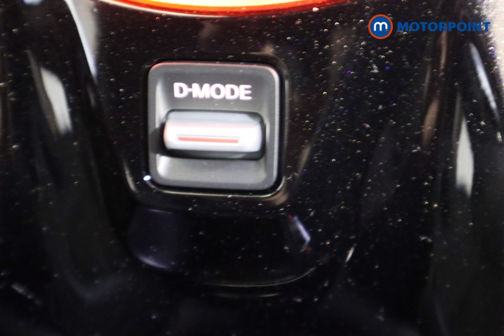 Nissan Juke Tekna Automatic Petrol SUV - Stock Number (1596735) - 23rd supplementary image