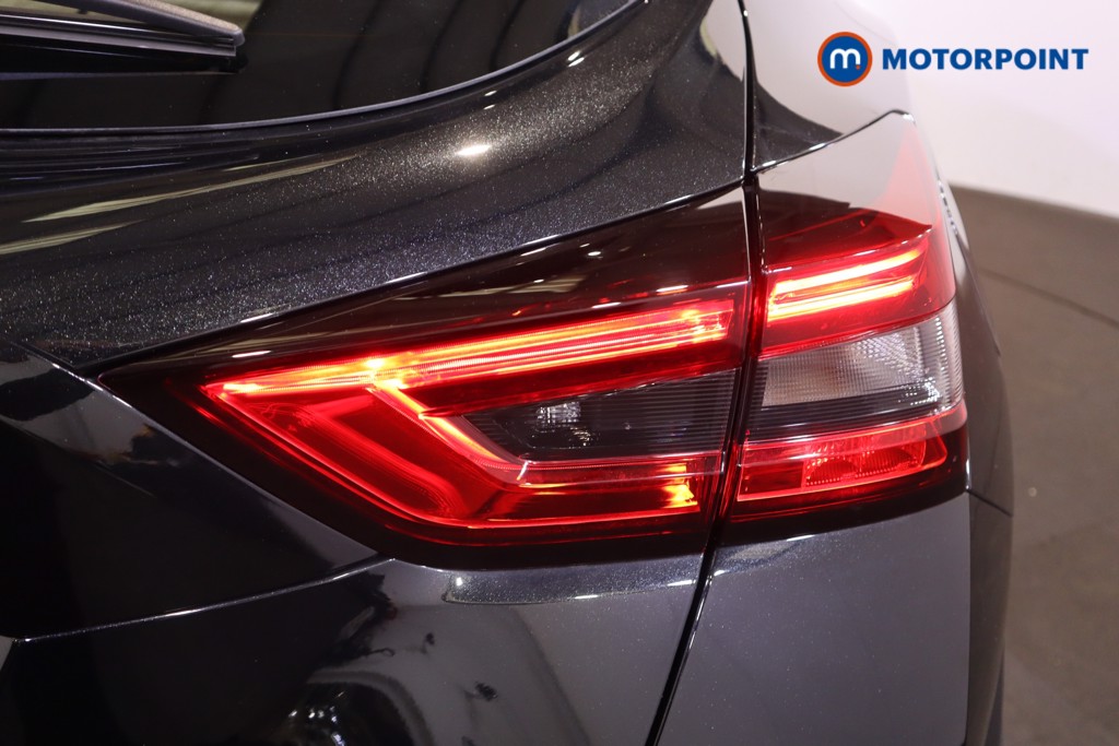 Nissan Juke Tekna Automatic Petrol SUV - Stock Number (1596735) - 32nd supplementary image