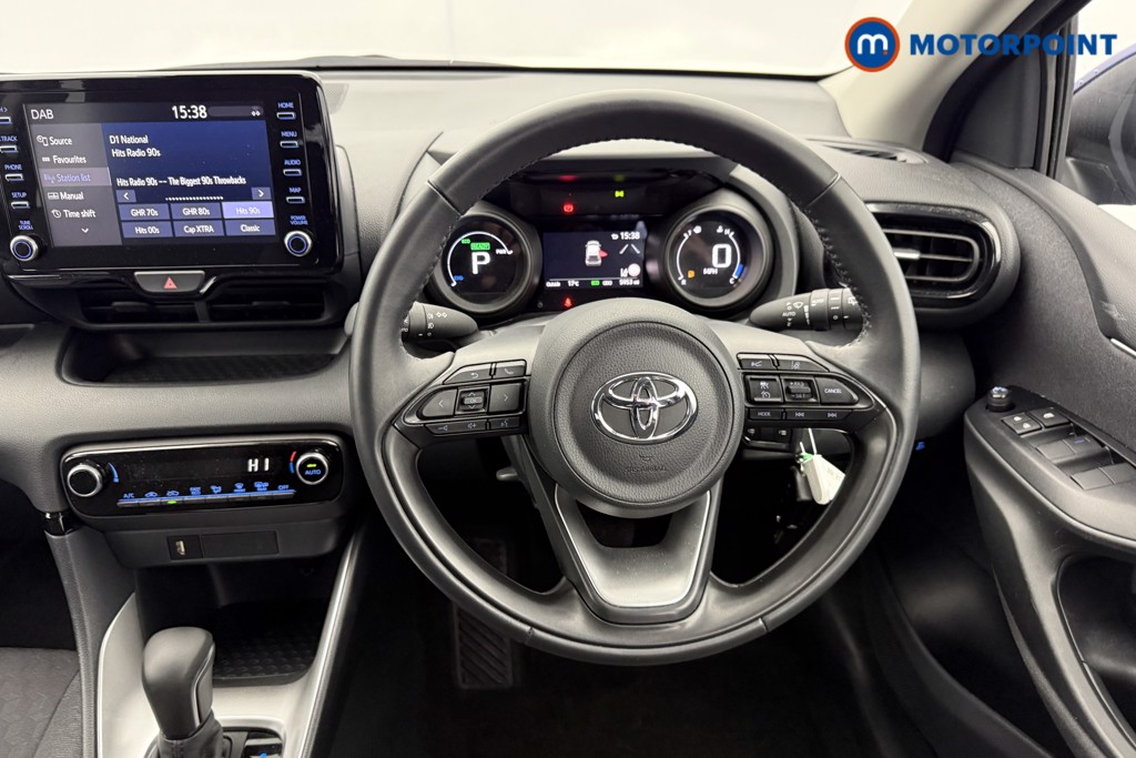 Toyota Yaris Design Automatic Petrol-Electric Hybrid Hatchback - Stock Number (1596980) - 2nd supplementary image