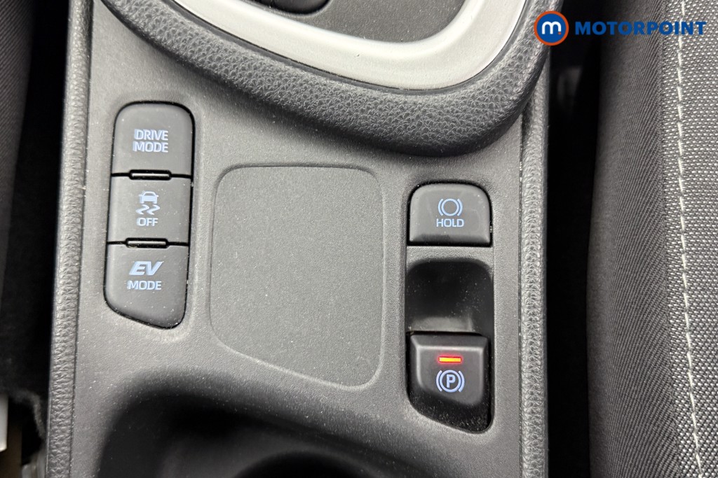 Toyota Yaris Design Automatic Petrol-Electric Hybrid Hatchback - Stock Number (1596980) - 11th supplementary image