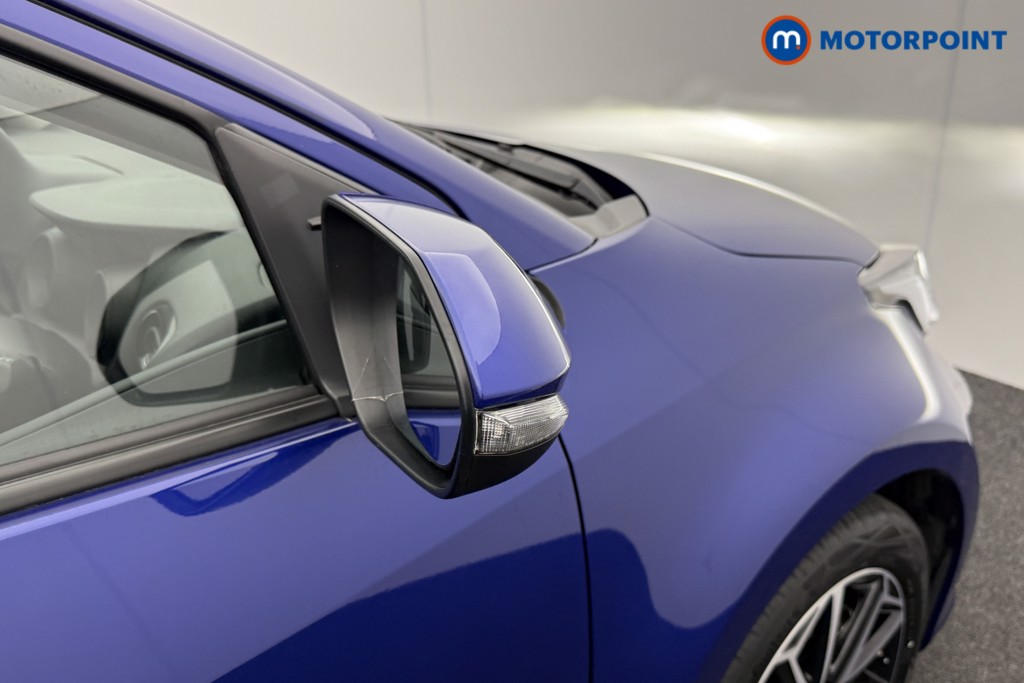 Toyota Yaris Design Automatic Petrol-Electric Hybrid Hatchback - Stock Number (1596980) - 16th supplementary image