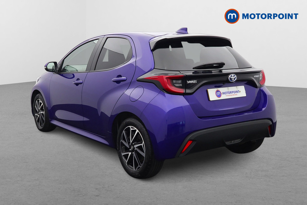 Toyota Yaris Design Automatic Petrol-Electric Hybrid Hatchback - Stock Number (1596980) - Passenger side rear corner