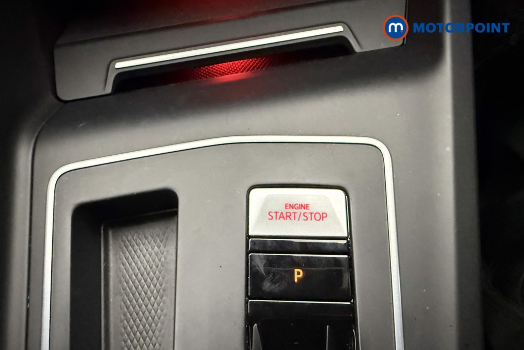 Volkswagen Golf GTE Automatic Petrol Plug-In Hybrid Hatchback - Stock Number (1597020) - 16th supplementary image