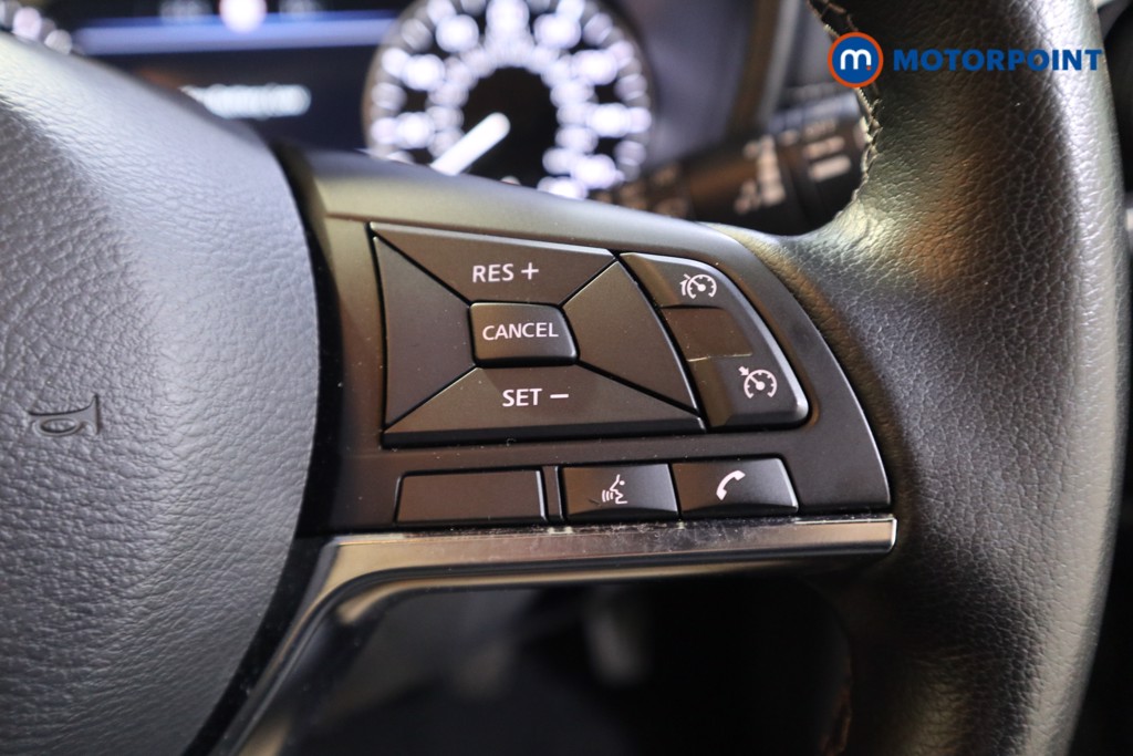 Nissan Juke N-Connecta Manual Petrol SUV - Stock Number (1597060) - 6th supplementary image