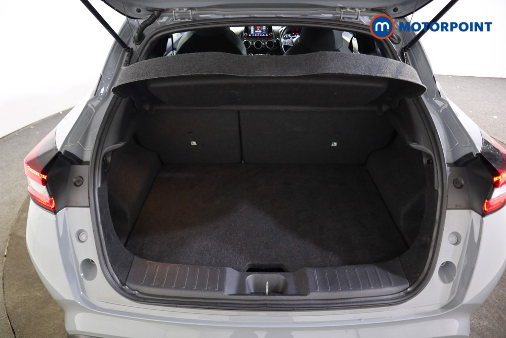 Nissan Juke N-Connecta Manual Petrol SUV - Stock Number (1597060) - 11th supplementary image
