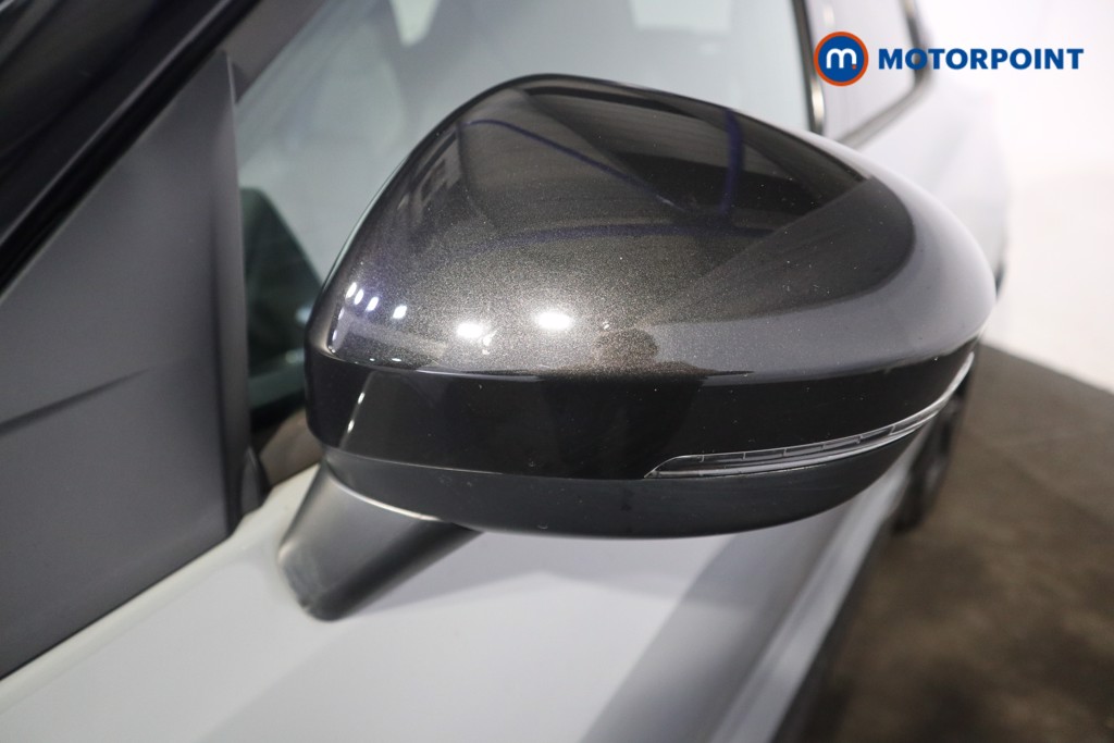 Nissan Juke N-Connecta Manual Petrol SUV - Stock Number (1597060) - 22nd supplementary image