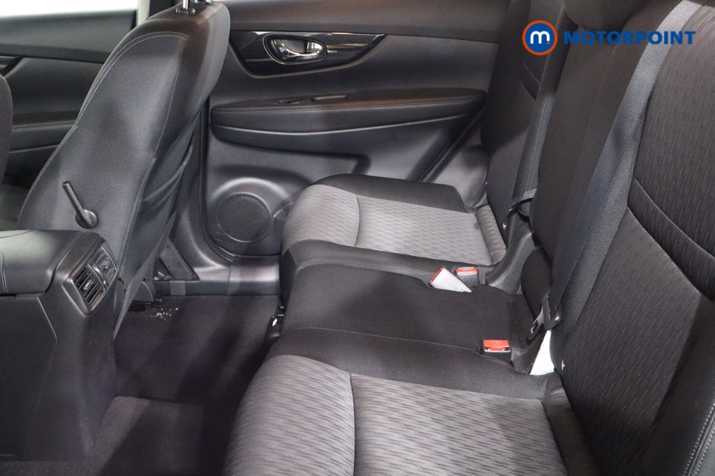 Nissan X-Trail N-Connecta Manual Petrol SUV - Stock Number (1597126) - 5th supplementary image
