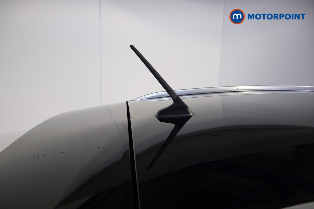 Renault Captur Se Edition Manual Petrol SUV - Stock Number (1597220) - 19th supplementary image